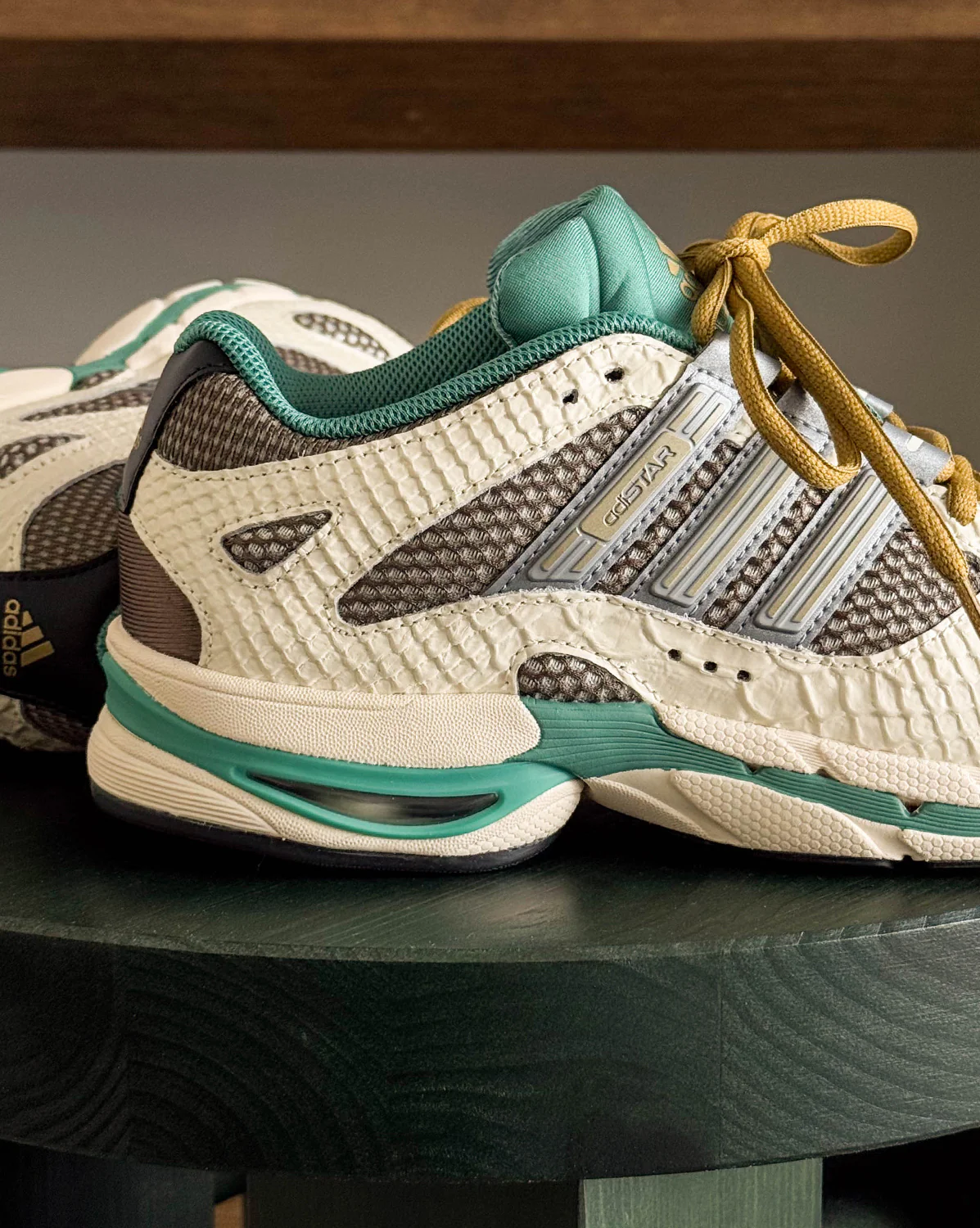 Adidas Adistar Moulded W - Image 3