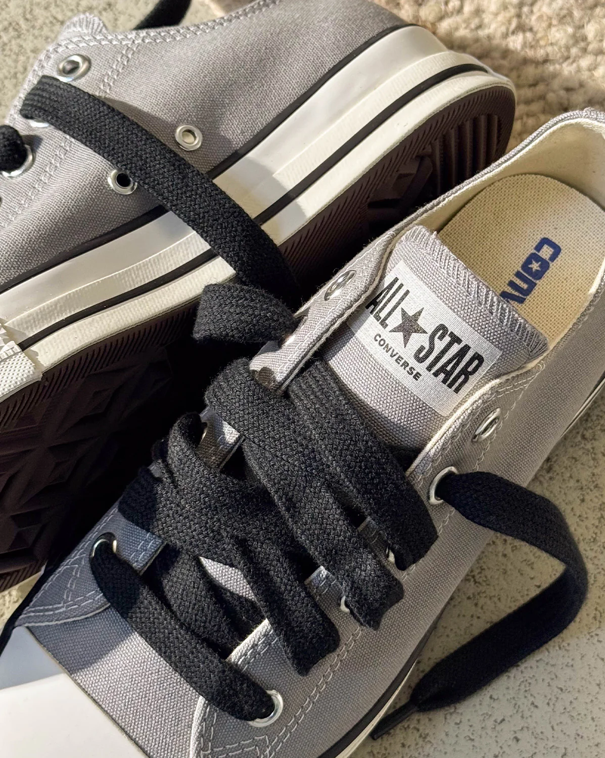 Converse Chuck Taylor Throwback OX - Image 3