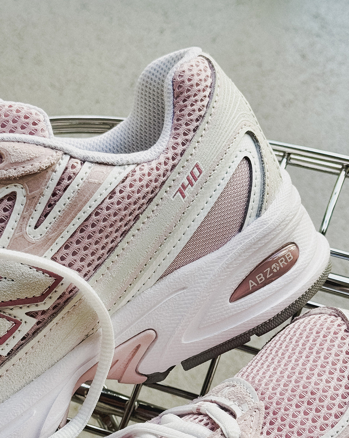 New Balance 740 - Image 3