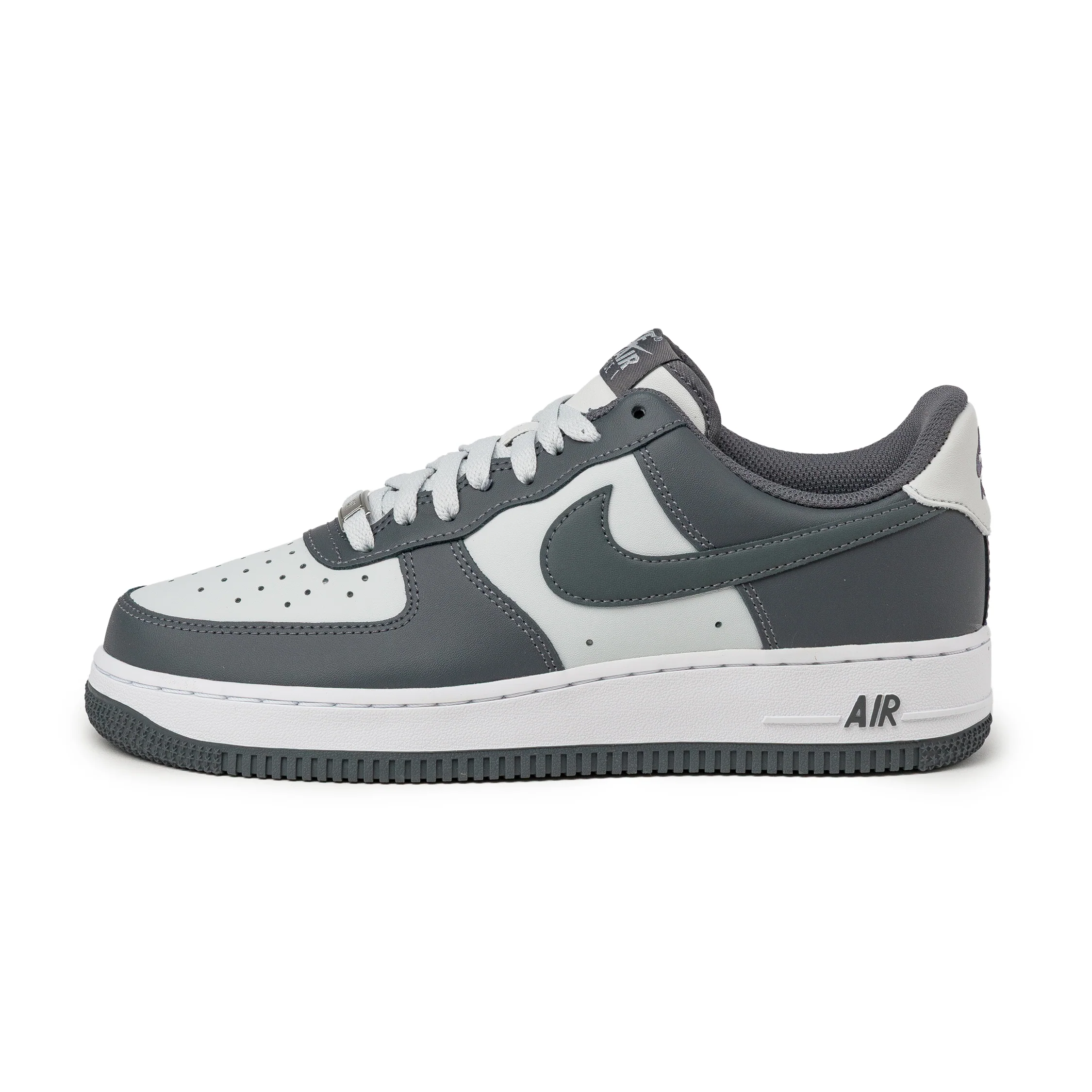 Nike Air Force 1 '07