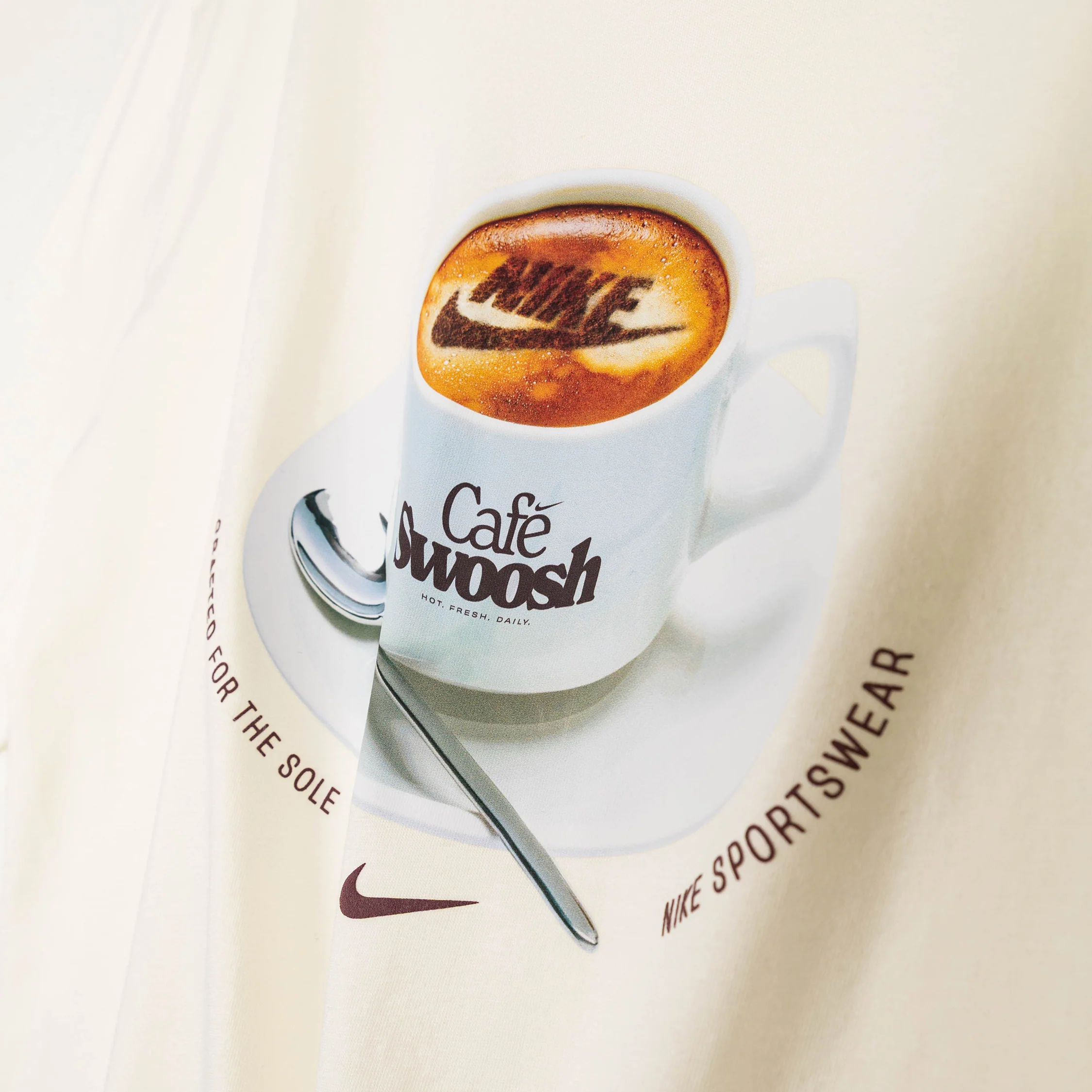 Nike Cafe Swoosh Mug T-Shirt - Image 4