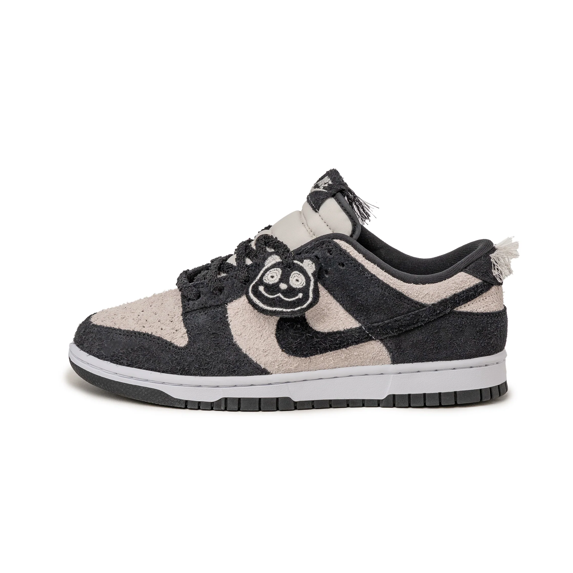 Nike Dunk Low Retro SE *Panda*
