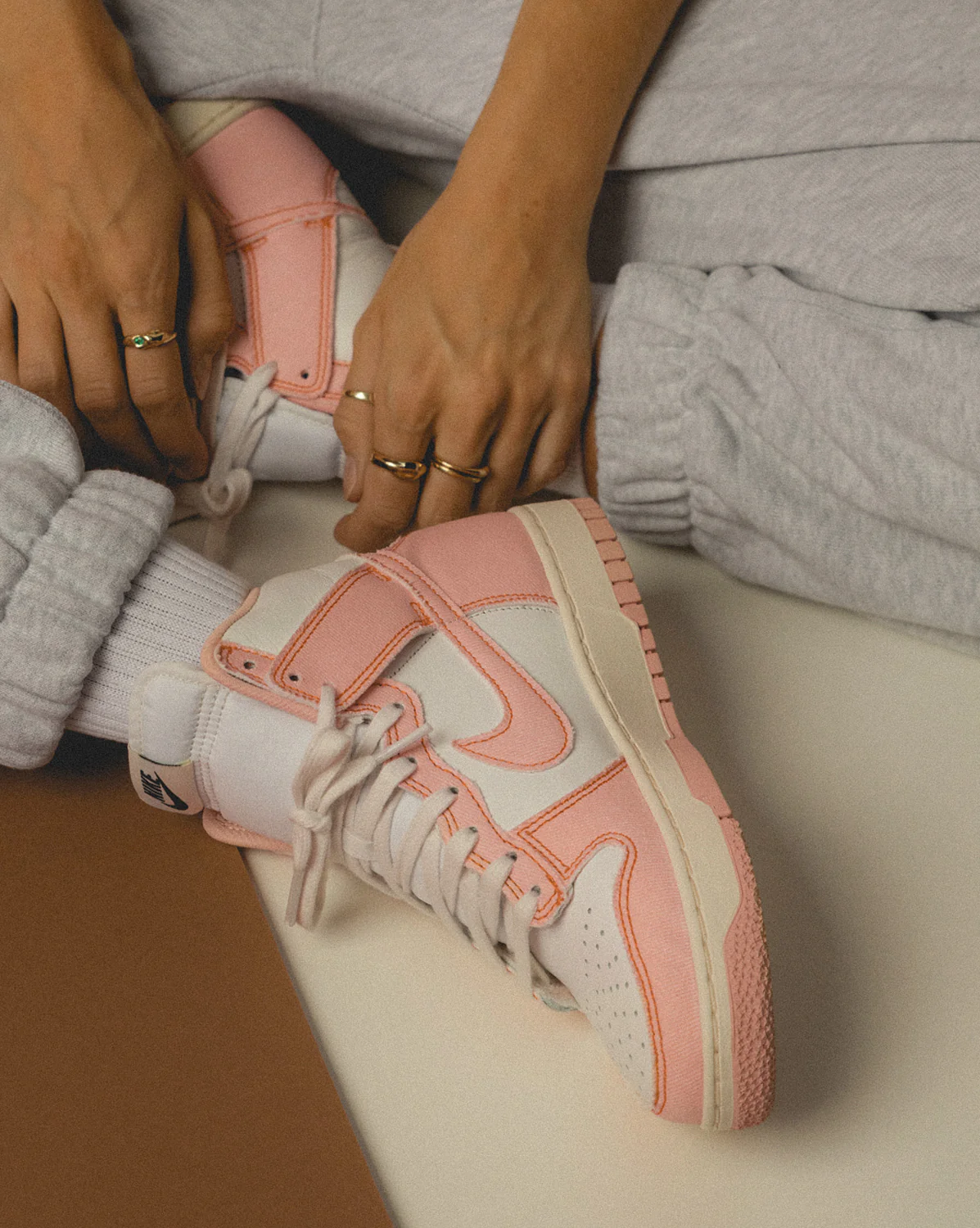 Nike Wmns Dunk Hi 1985 *Artic Orange* - Image 5