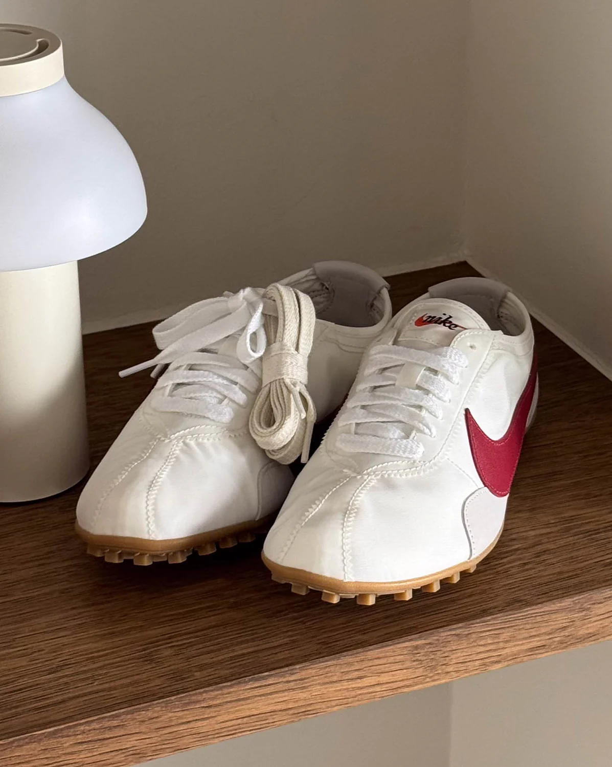 Nike Wmns Moon Shoe OG SP - Image 2