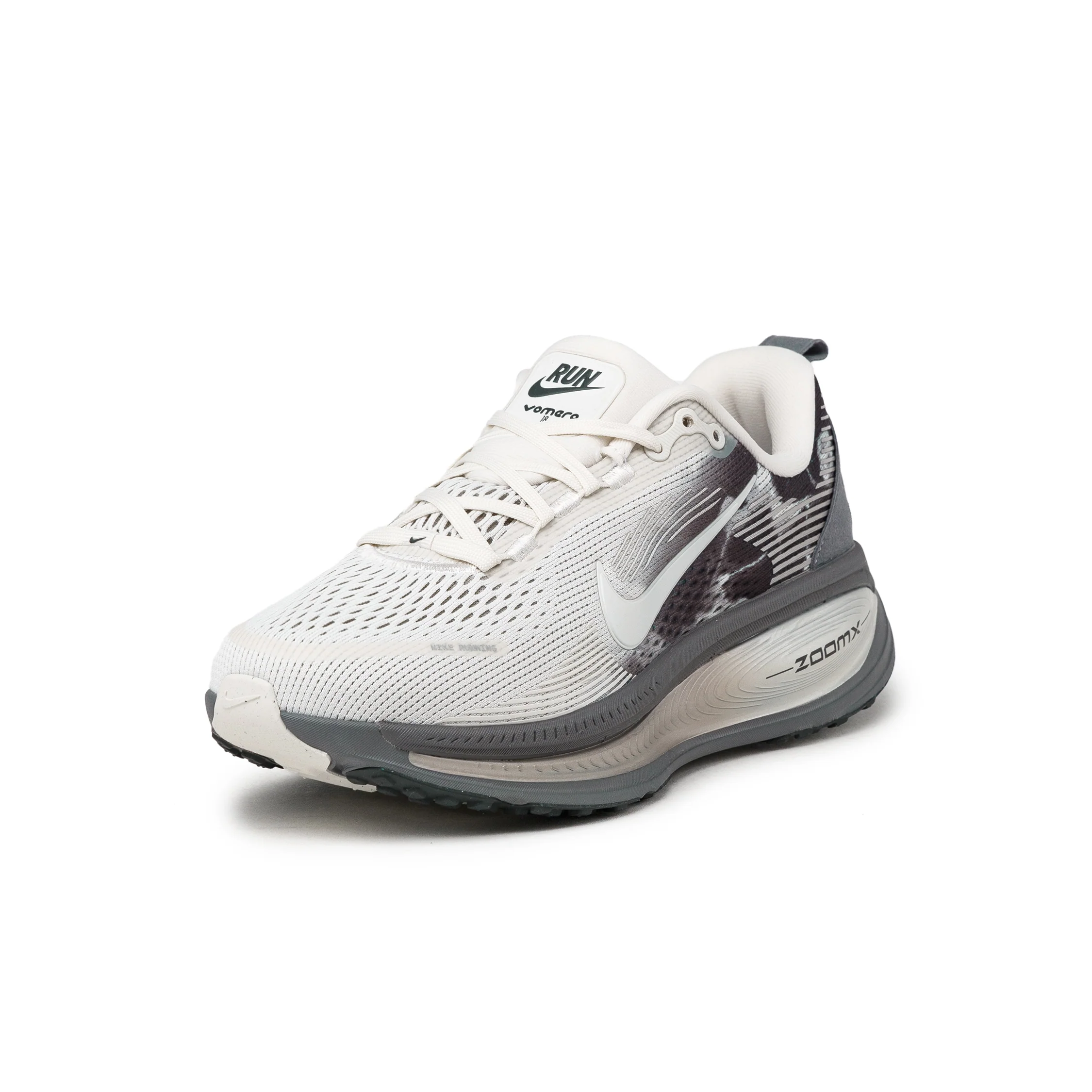 Nike Wmns Vomero 18 SE - Image 2