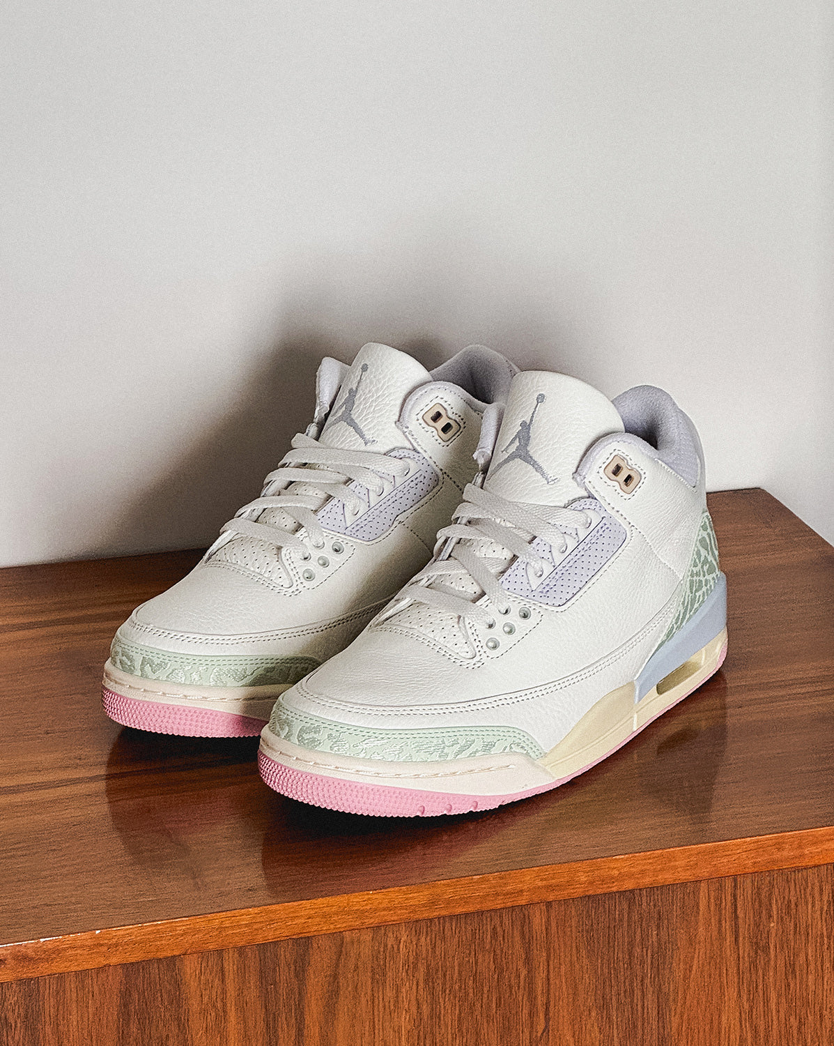 Nike	Air Jordan 3 Retro OG *Spring is in the Air* - Image 3