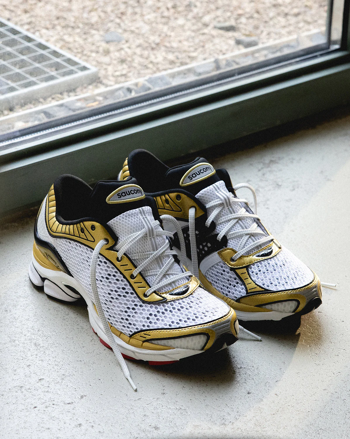 Saucony Pro Grid Paramount - Image 2