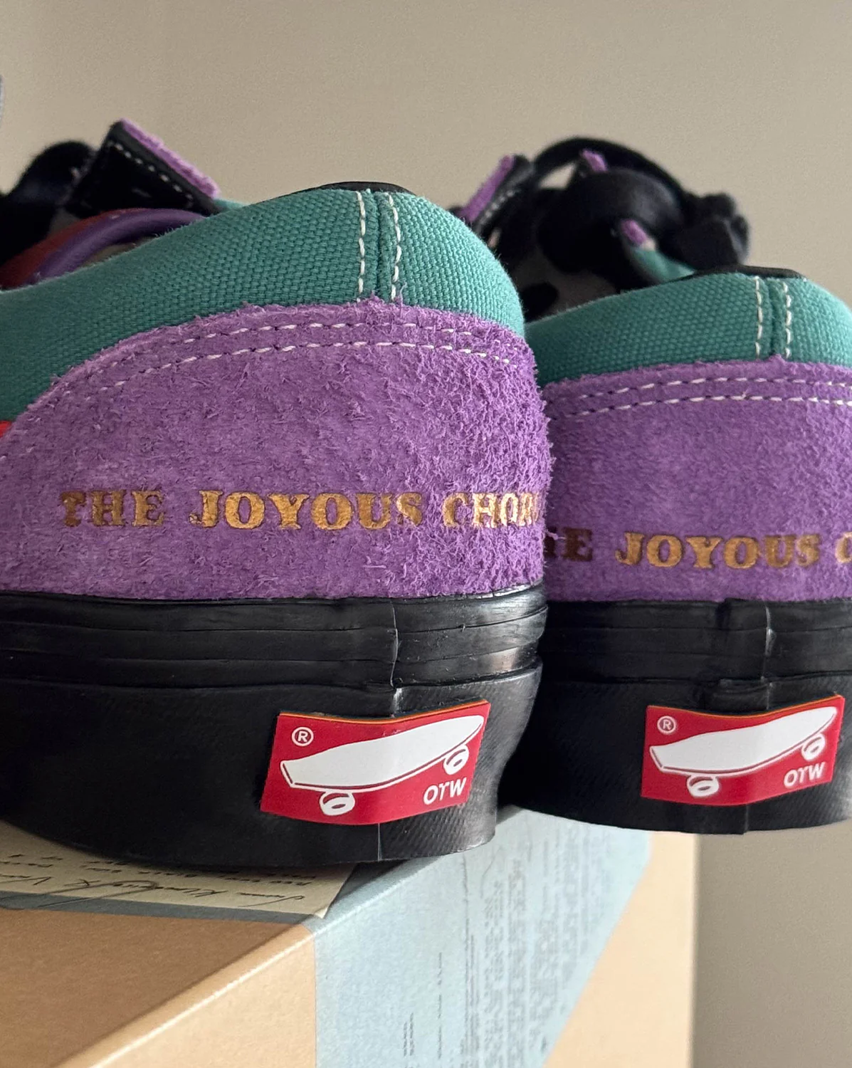 Vans OTW x Julian Klincewicz Old Skool 36 *The Joyous Chorus* - Image 3